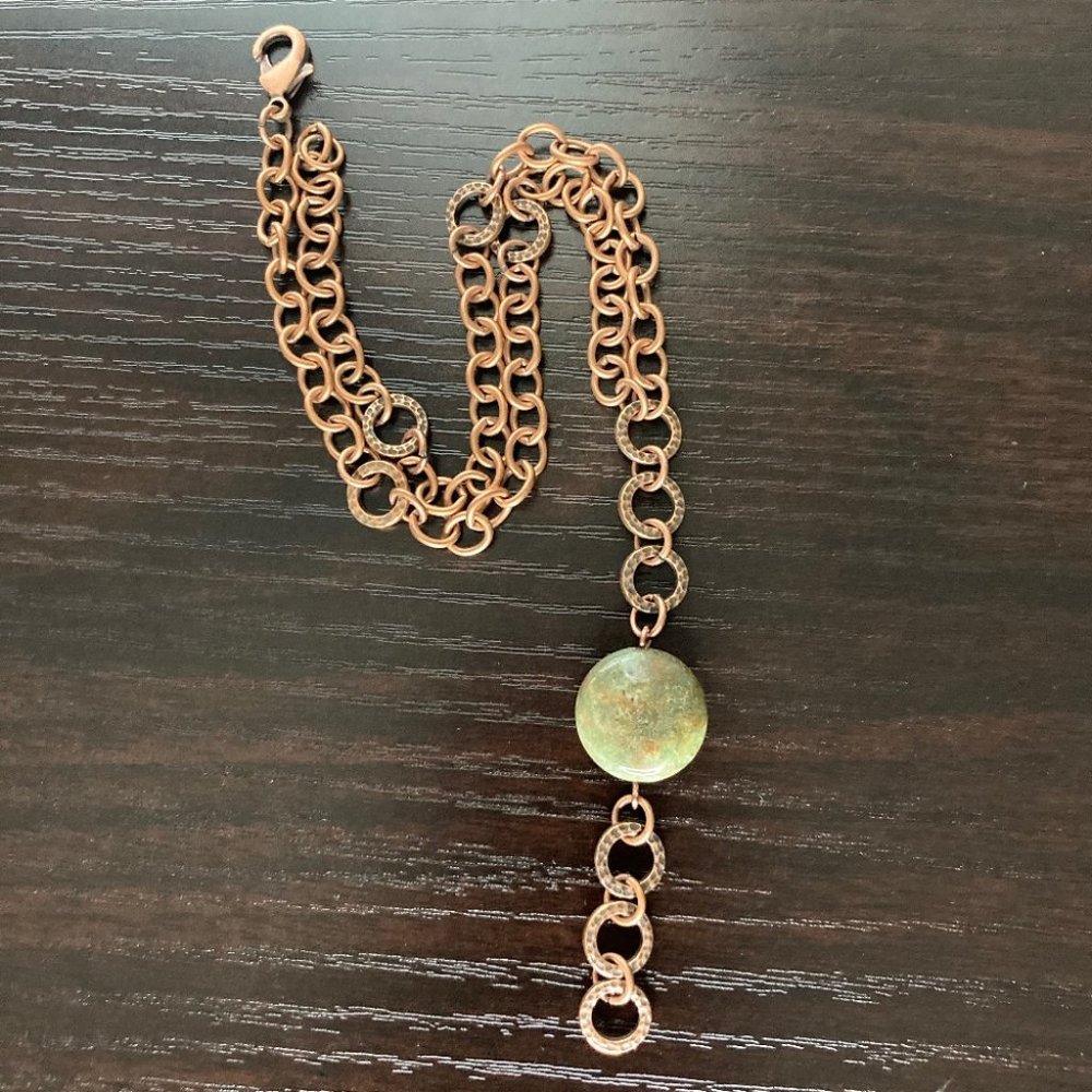 Vintage Y Necklace w/Green Jasper - Picture 4 of 5